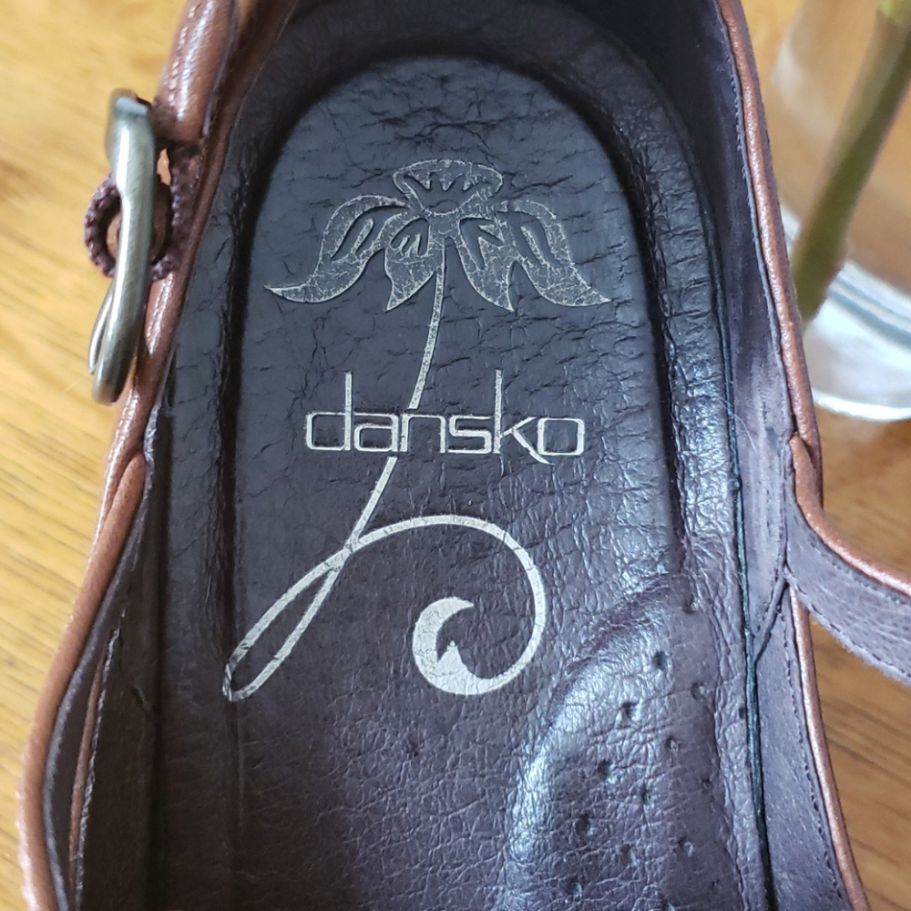 Shoes - Picture 4 of 4